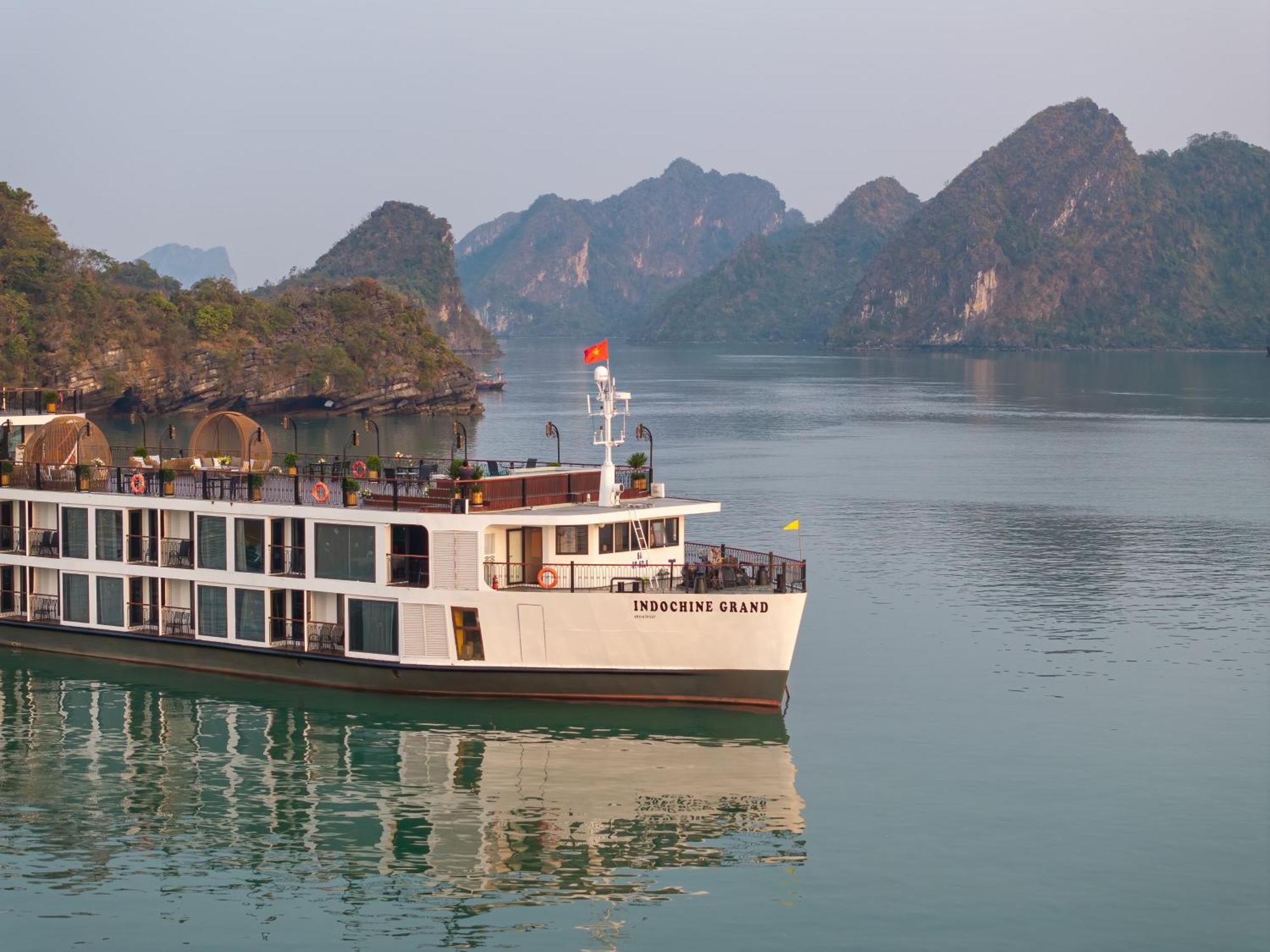 Indochine Grand Lan Ha Bay Hotel