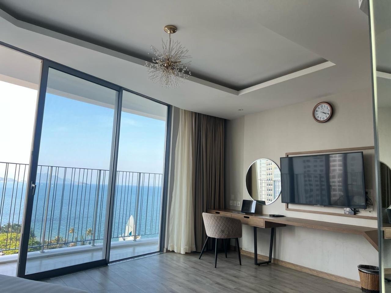 Moonlight Bay Panorama Condotel Ocean View Aparthotel Nha Trang