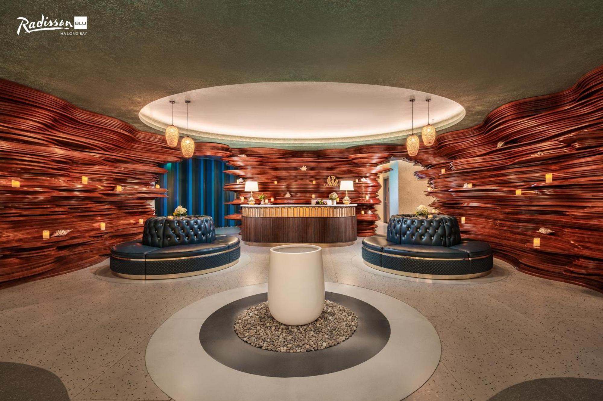 Radisson Blu Bay 5* Ha Long