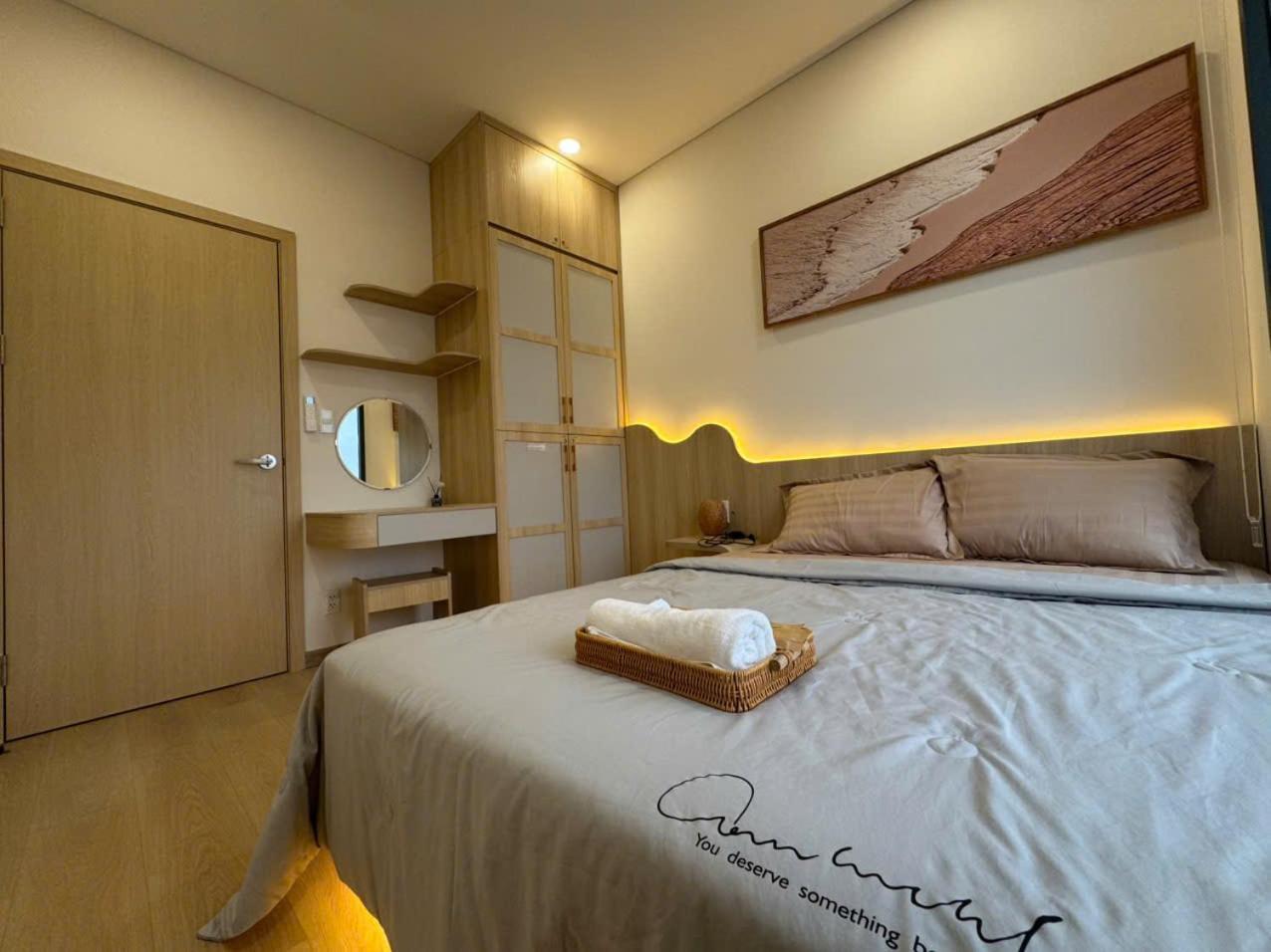 Dragon Castle Bai Chay Quang Ninh Apartment *