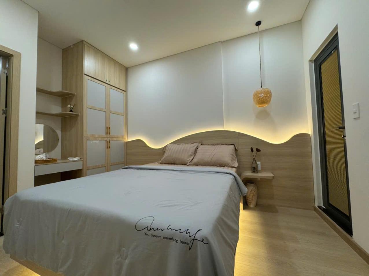 Dragon Castle Bai Chay Quang Ninh Apartment *