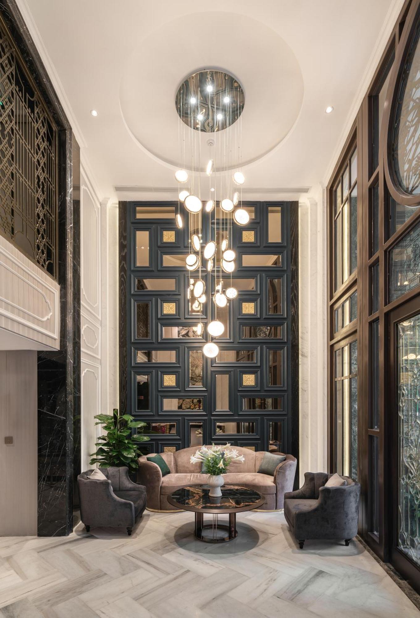 Luxe Paradise & Khách sạn