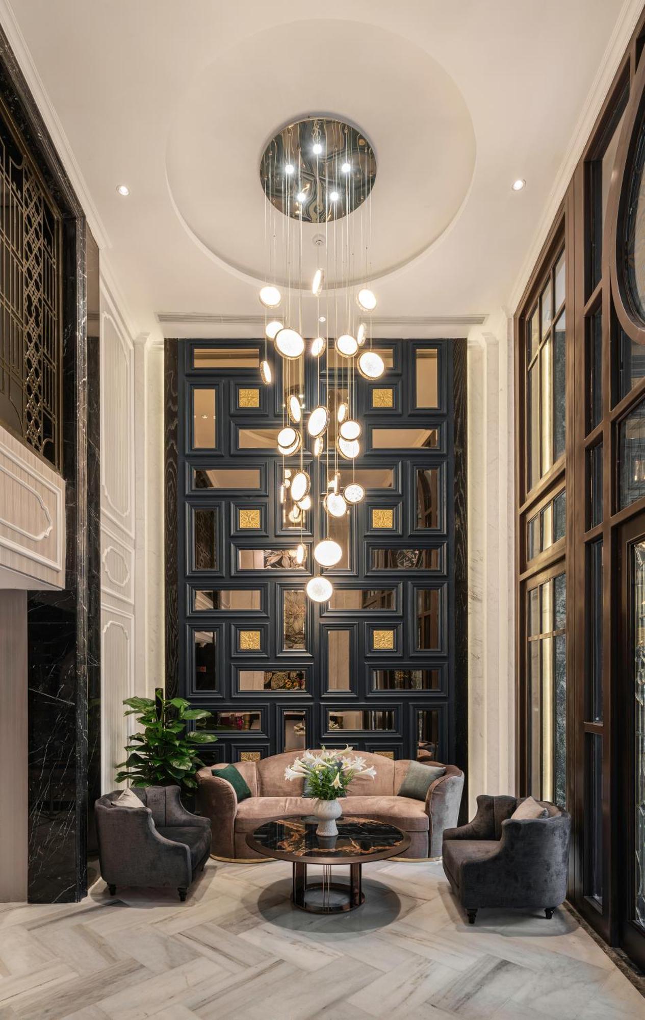 Luxe Paradise & Hà Nội