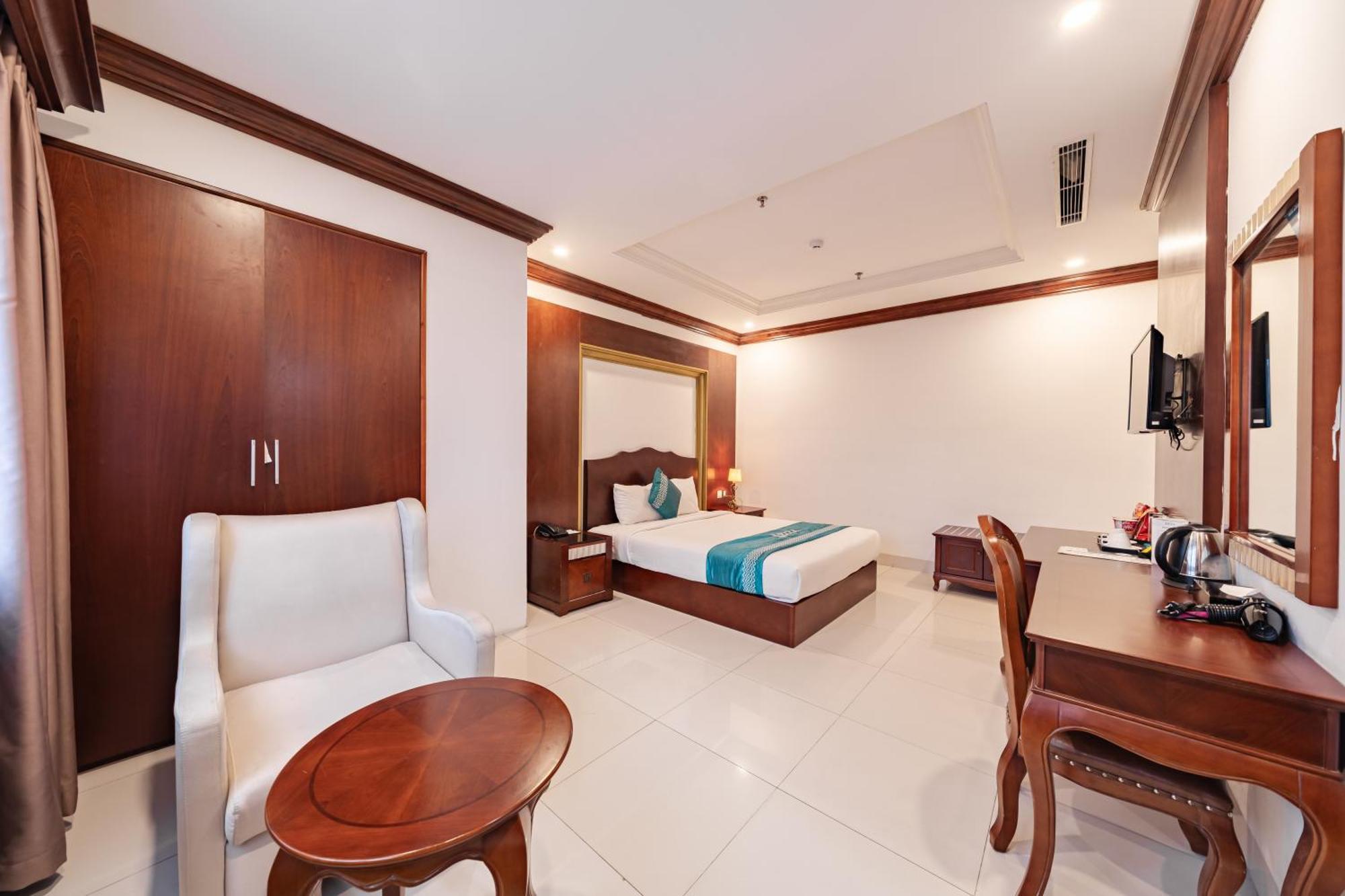 Ibiza Riverfront Hotel Da Nang