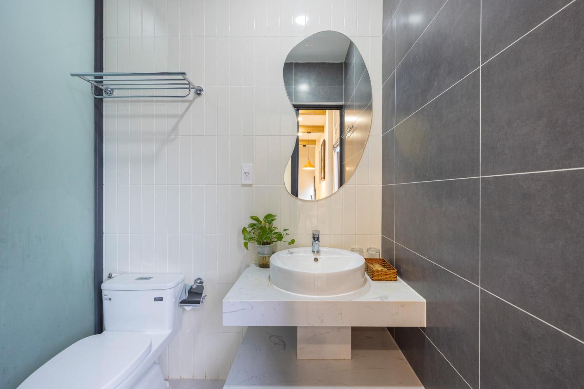 Hotel Lotus Corner & Rooftop Phu Quoc