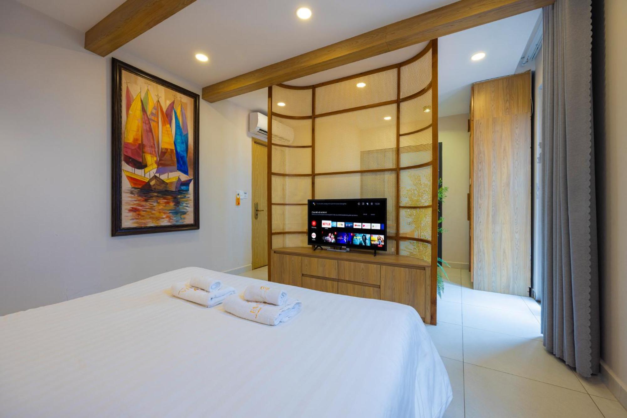 Hotel Lotus Corner & Rooftop 3*