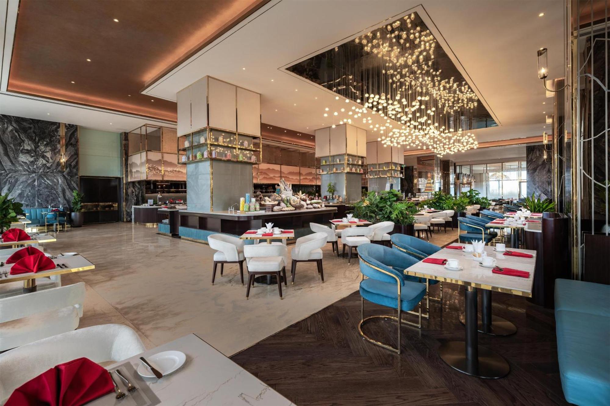 Radisson Blu Bay 5* Ha Long