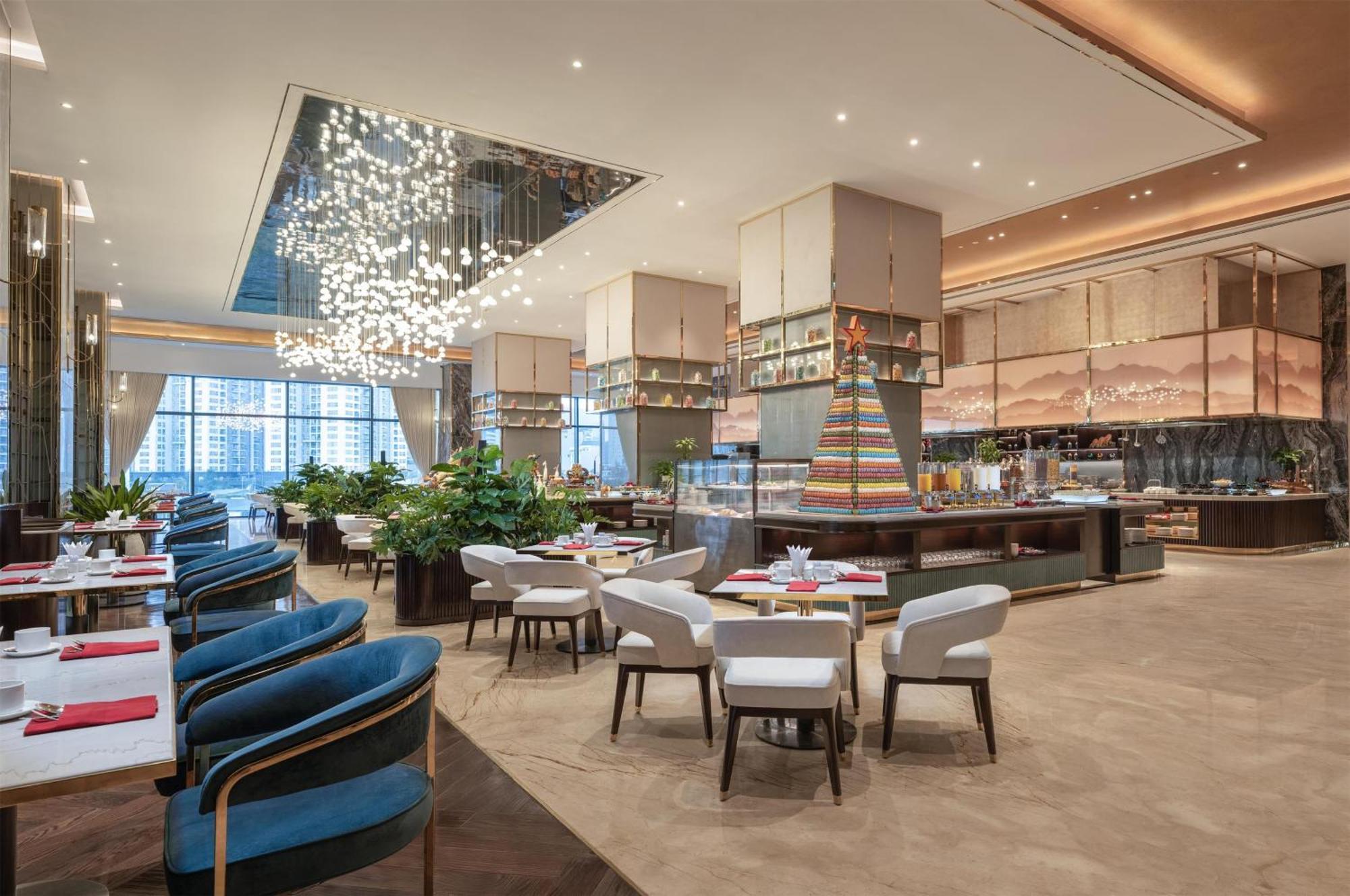 Radisson Blu Bay Hotel 5*