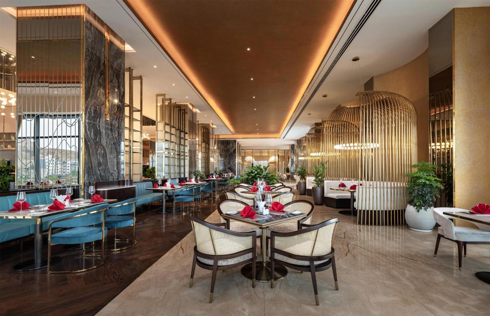 Radisson Blu Bay