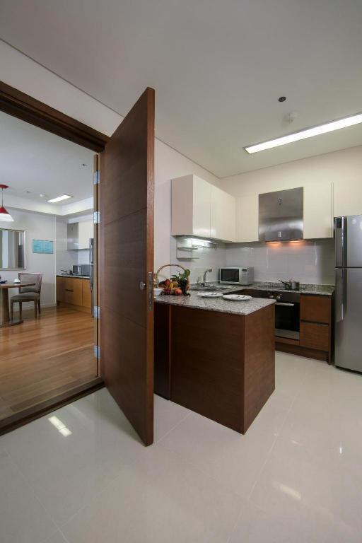 Hotel Calidas Landmark72 Royal 5*