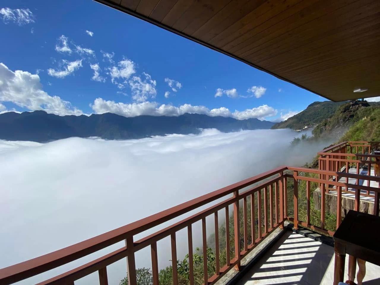 Lodge Sky Hill Retreat