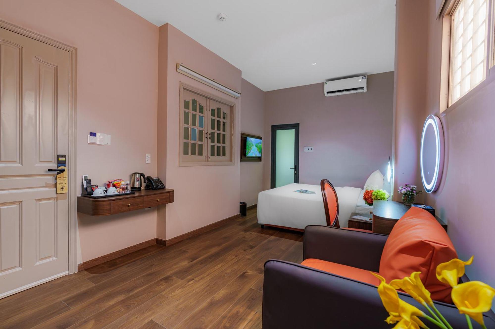 Salute Saigon And Hotel 4*