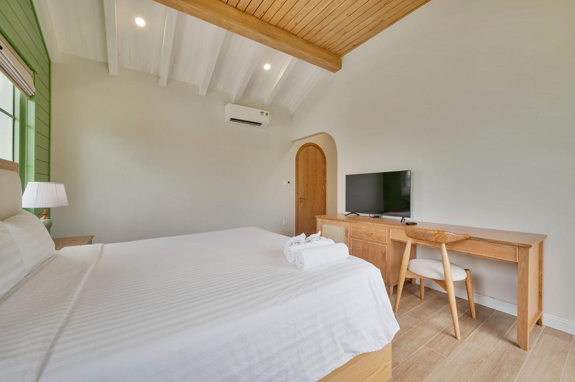Hotel Elyday Hillside - Sea & Firework View 4*