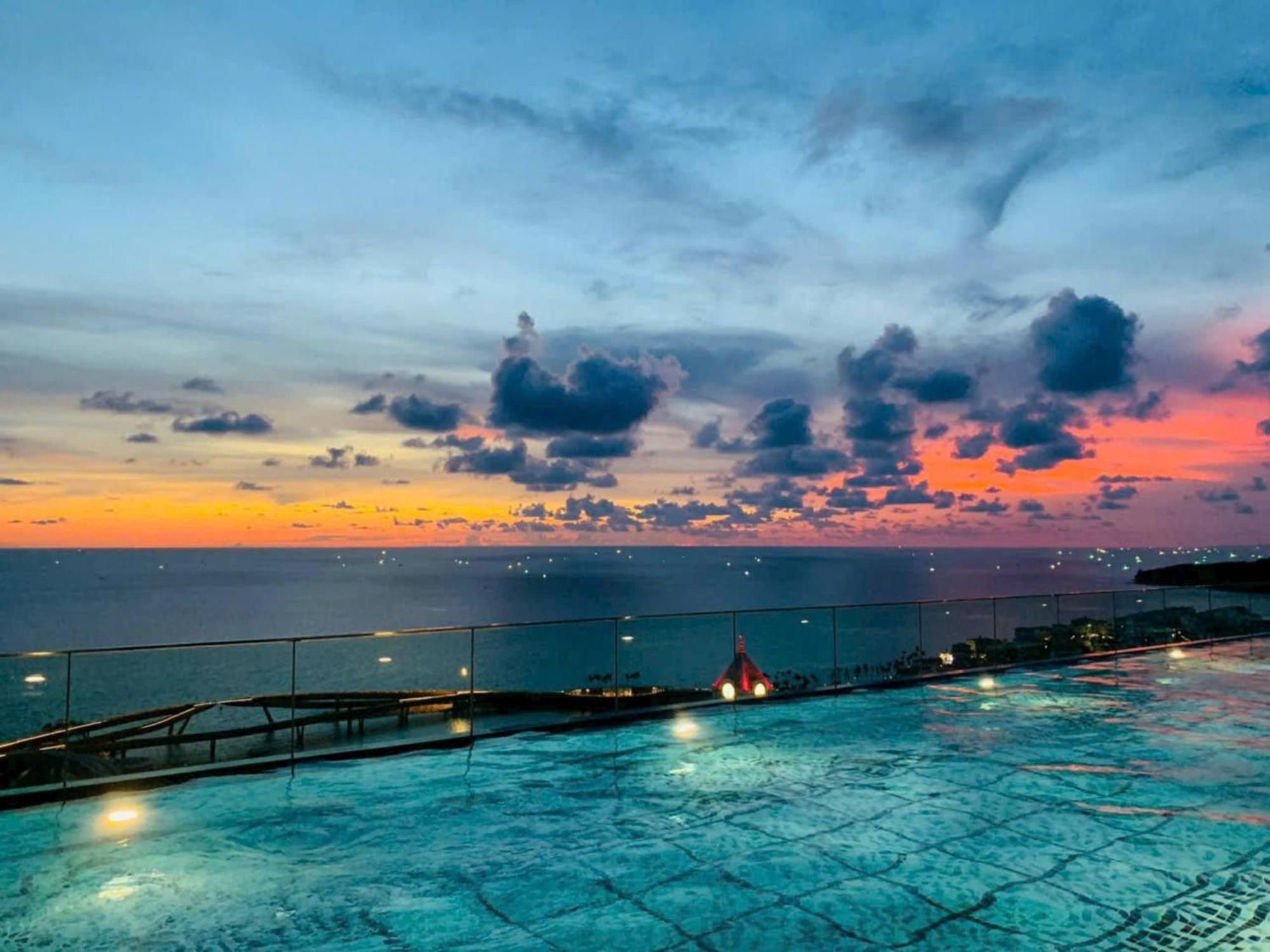 Hotel Elyday Hillside - Sea & Firework View Phu Quoc