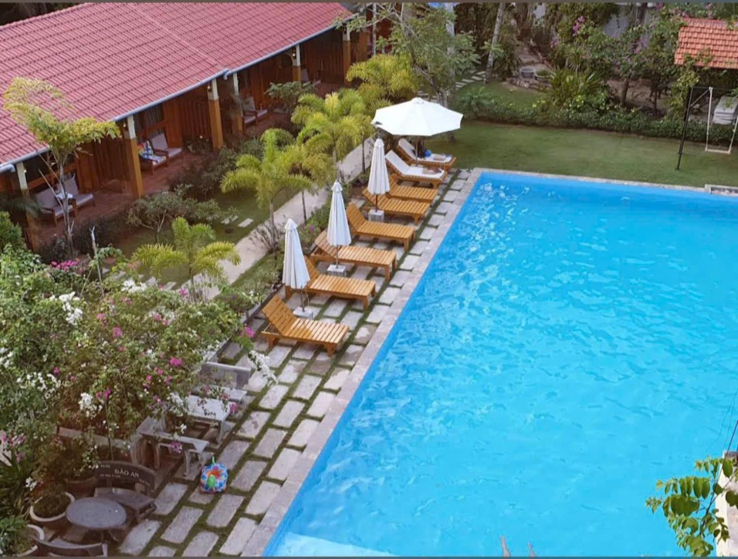 Azura Resort 3*