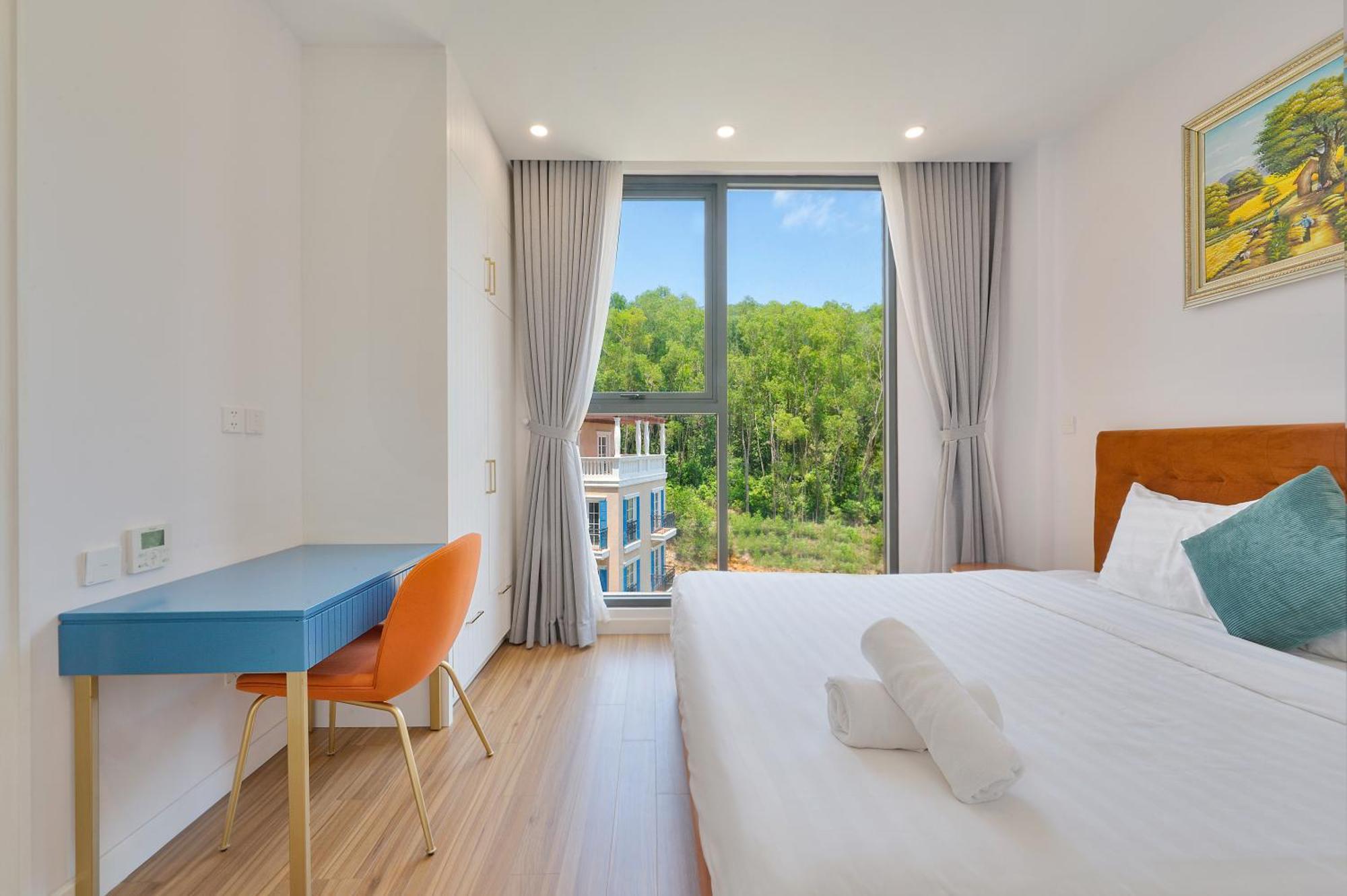 Hotel Elyday Hillside - Sea & Firework View