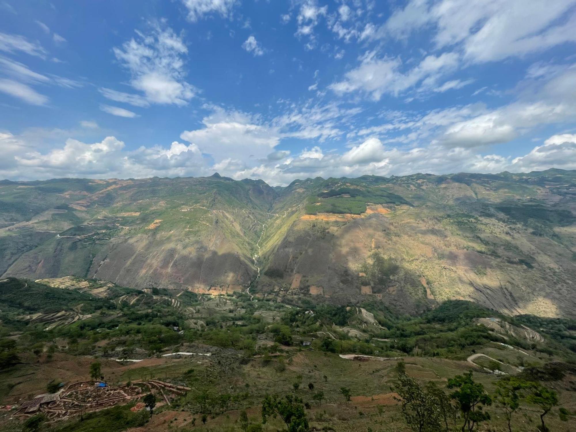 Flaco - Trekking, Tour, Bus Ticket Sapa