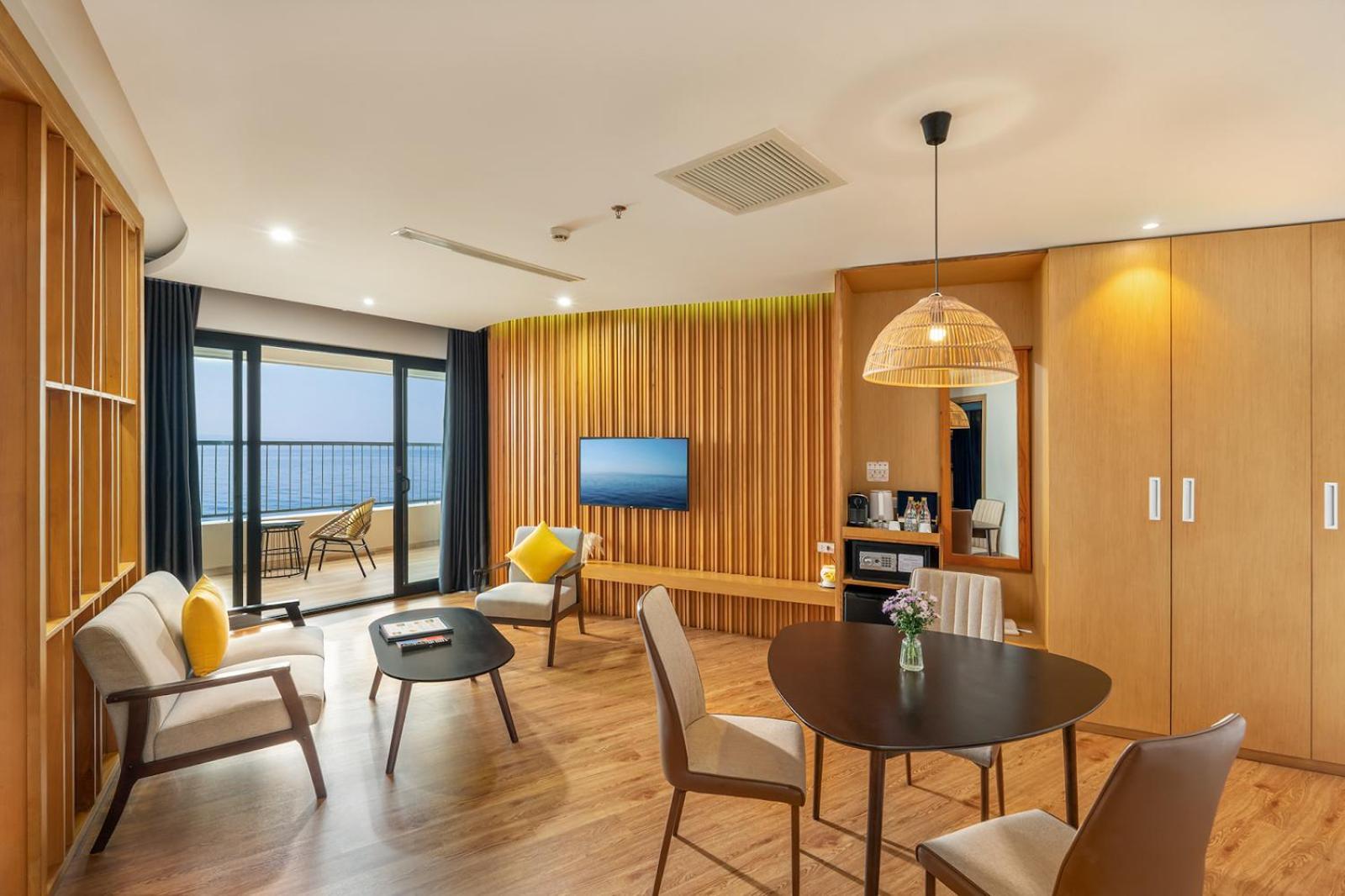 Hotel Vias - Transportation Included Vung Tau