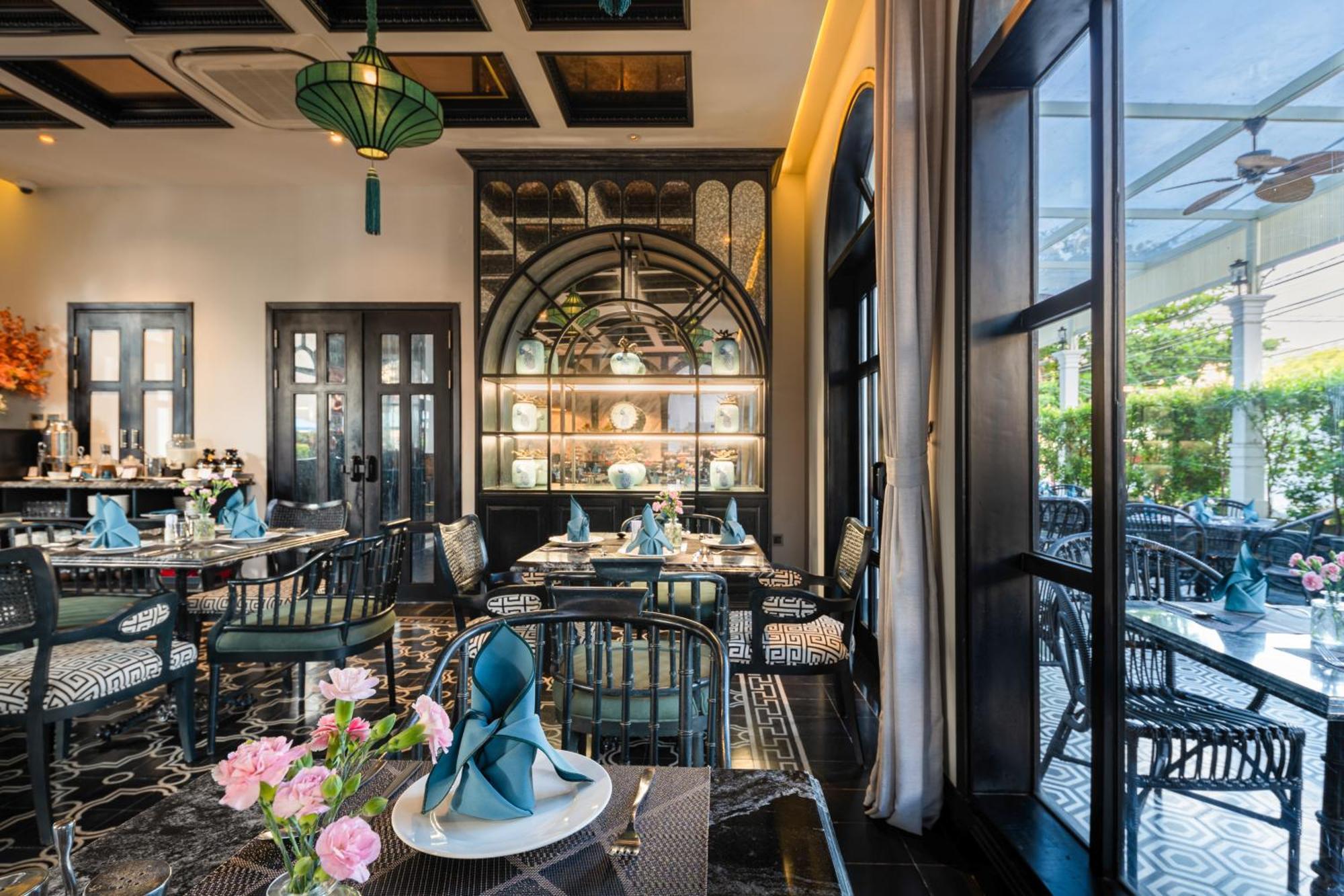 Delicacy & Hotel 4*