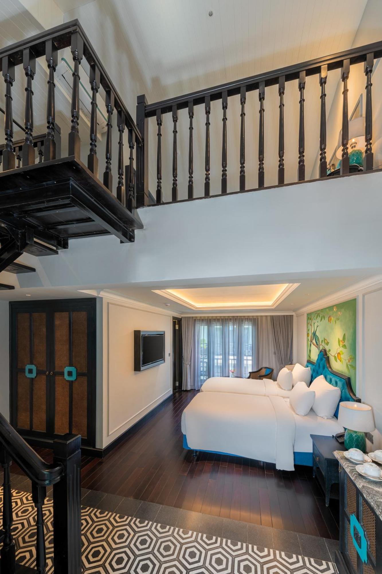 Delicacy & Hotel 4*