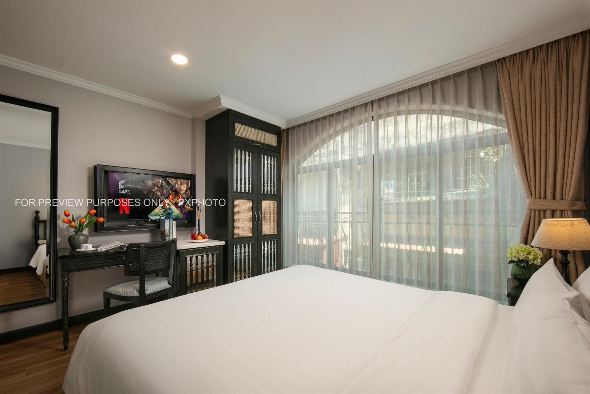 Paradise Grand Hotel