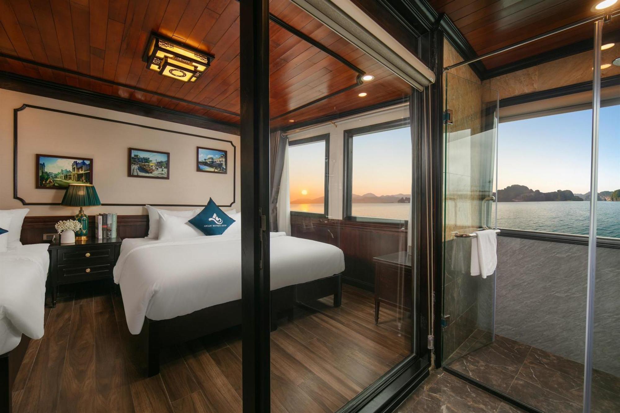 Botel Arcady Cruise Ha Long