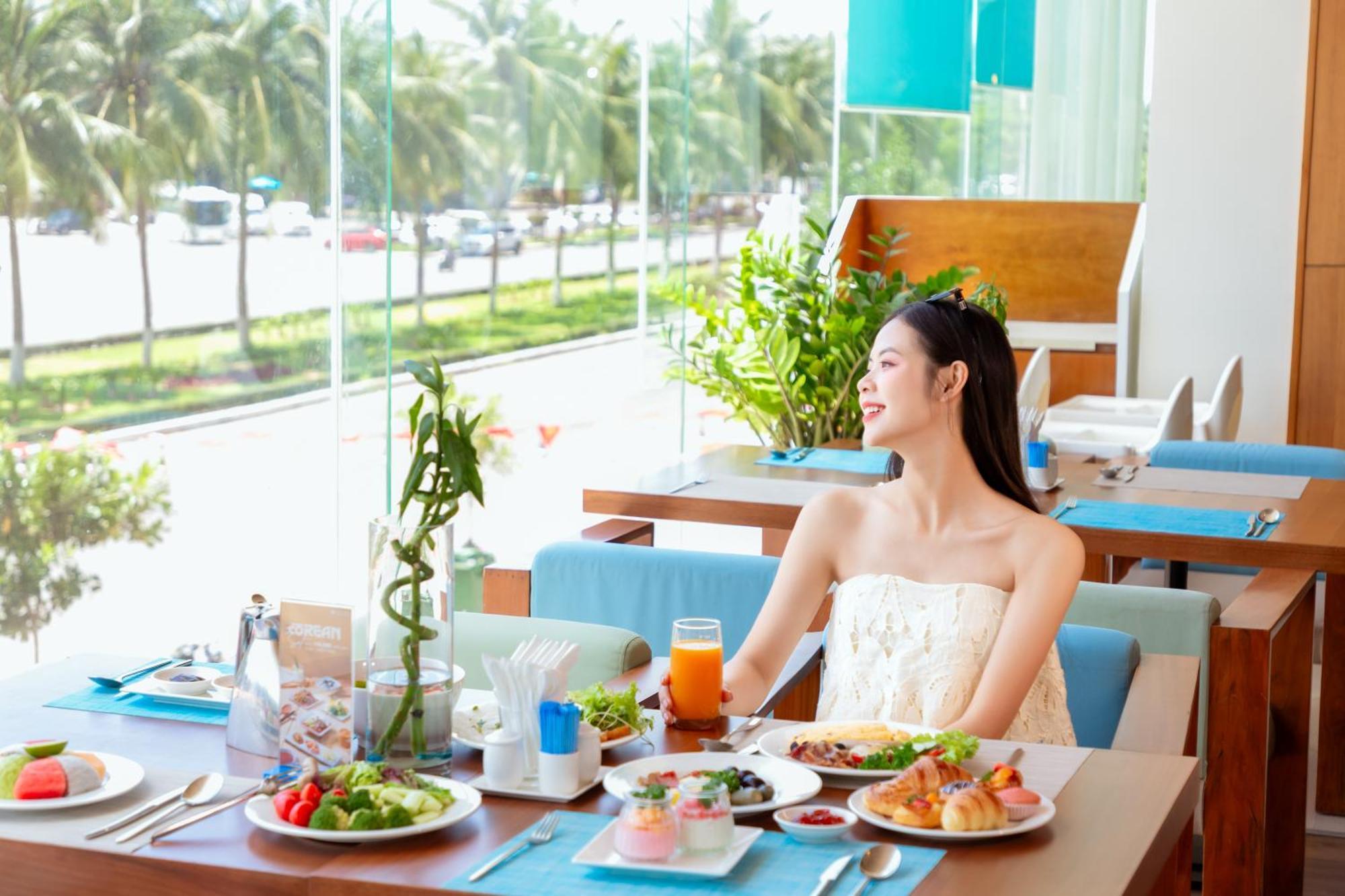 A La Carte Hotel 4*