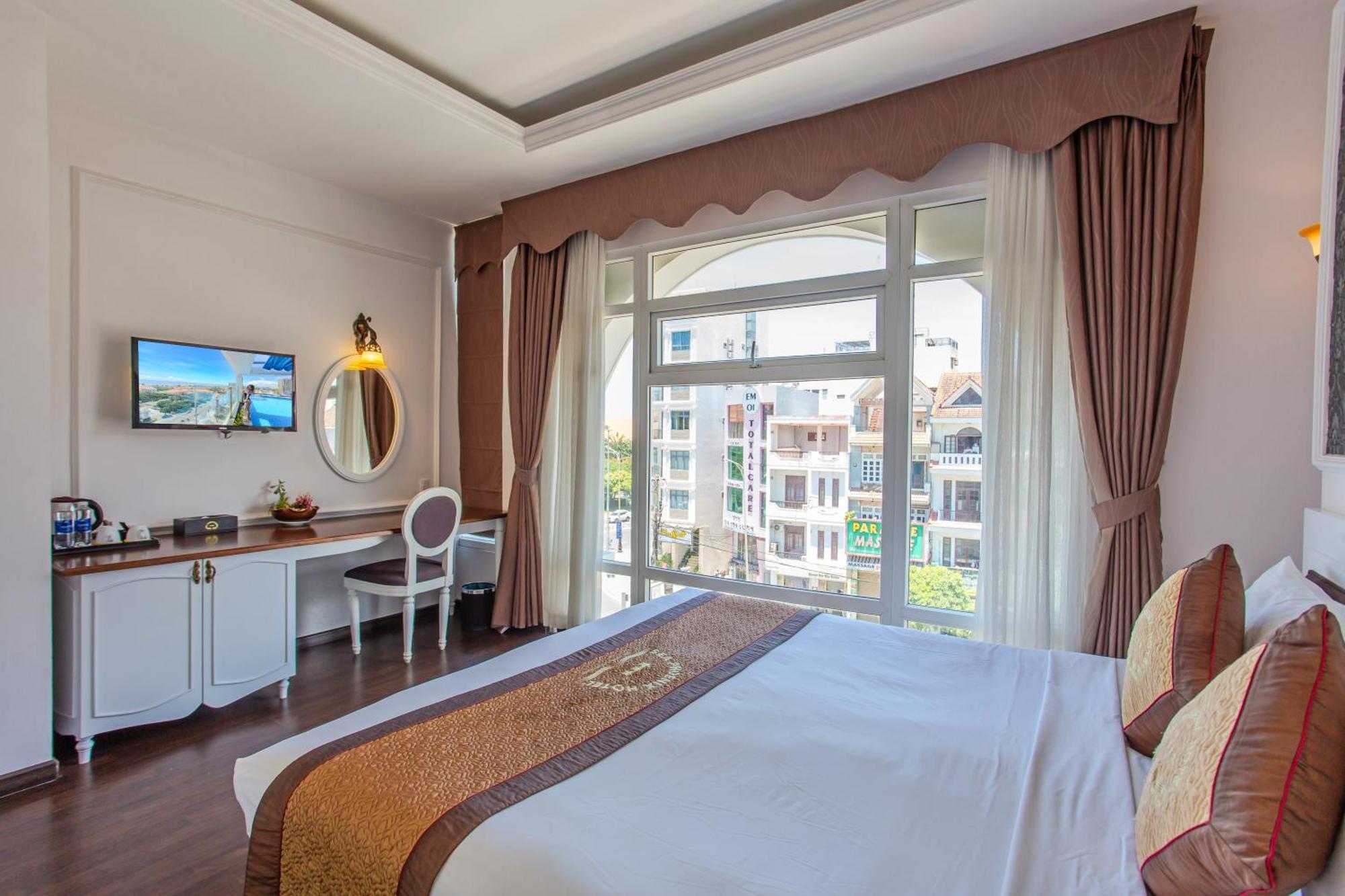 Hotel Sea Phoenix 3*
