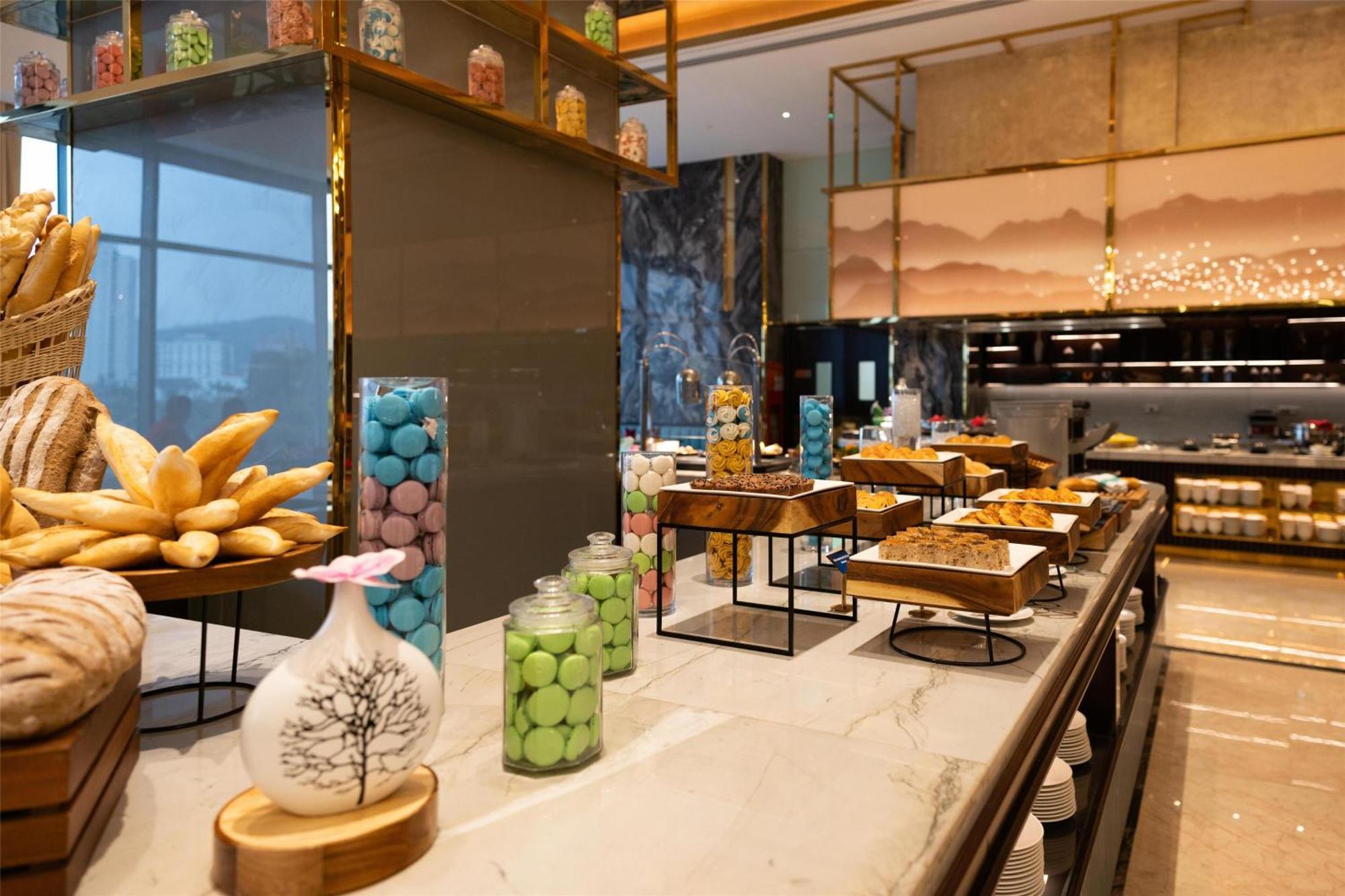 Radisson Blu Bay 5* Ha Long