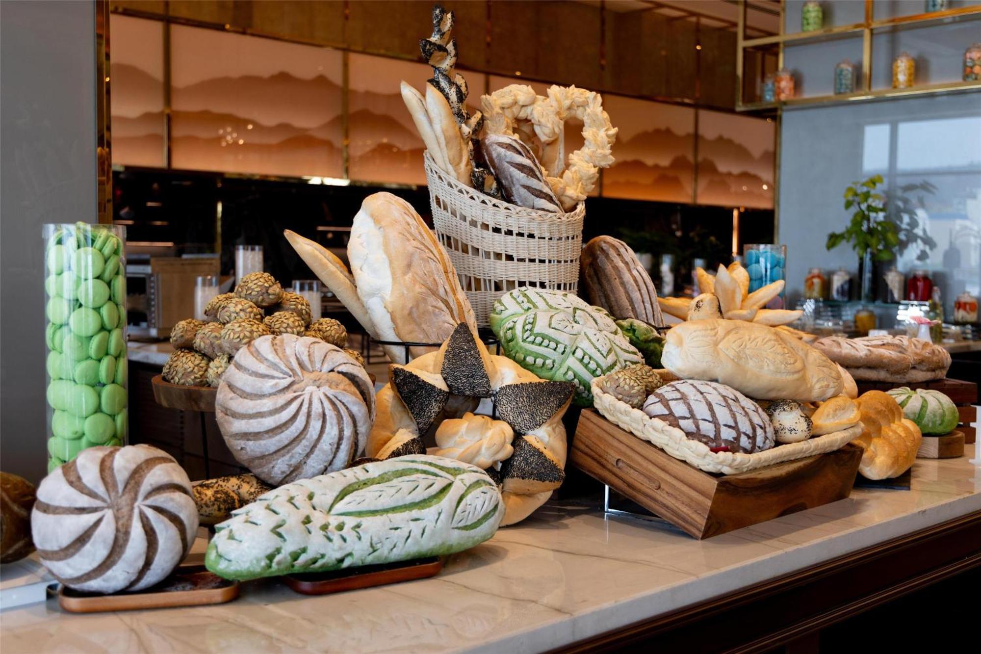Radisson Blu Bay 5*