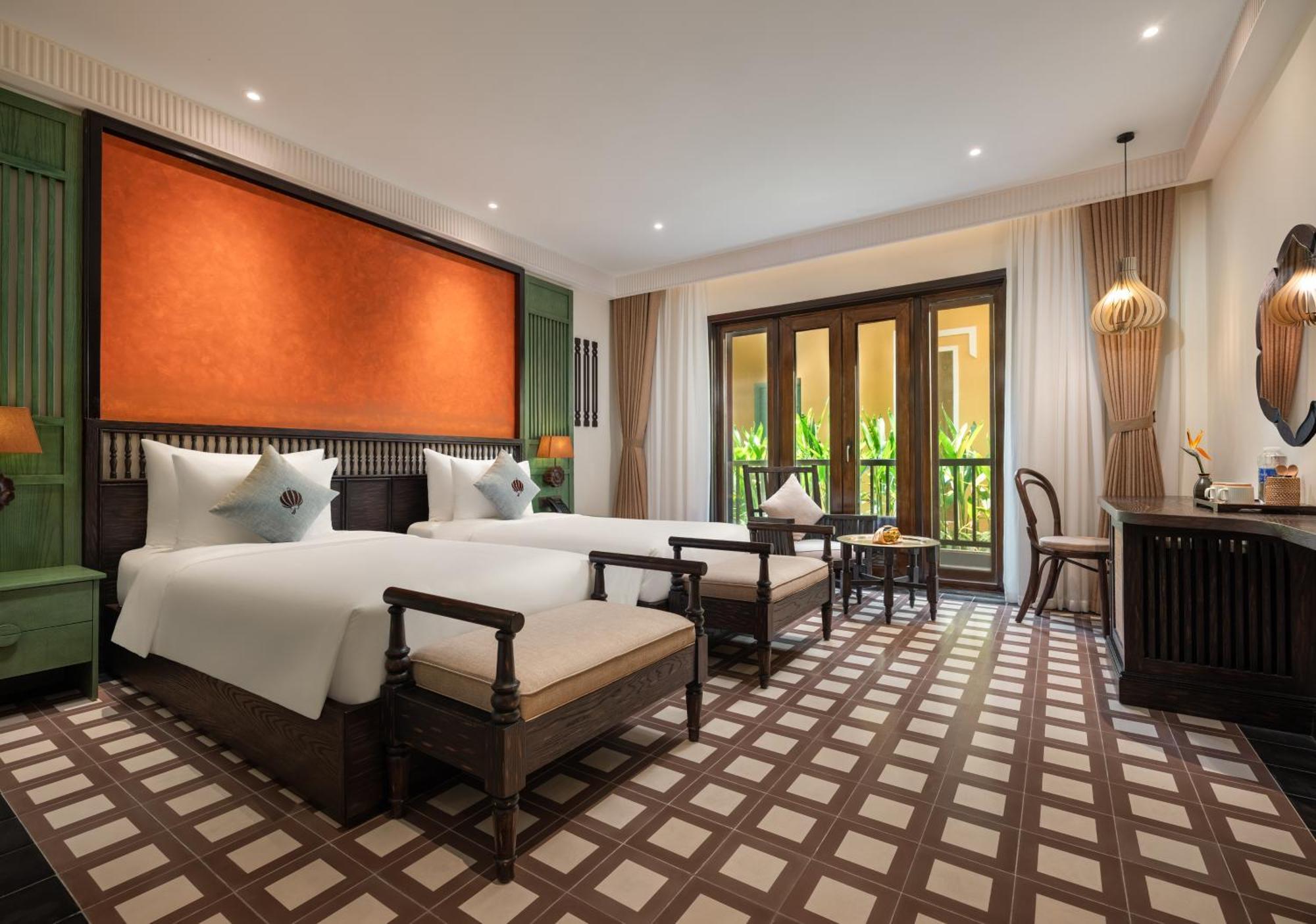 Hotel The Signature