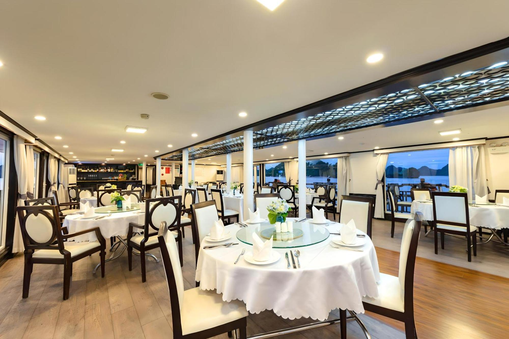 Amanda Halong Cruise Hạ Long