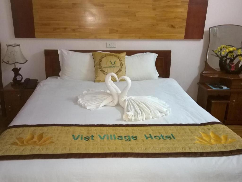 Viet Village 3*