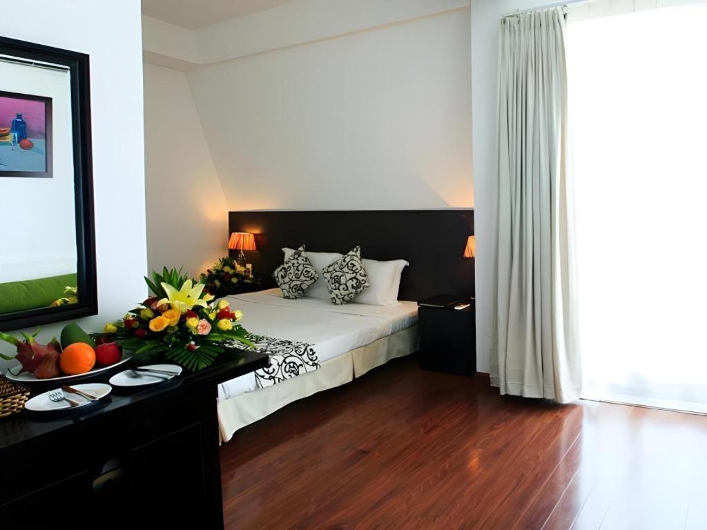 Hotel Paragon 3*