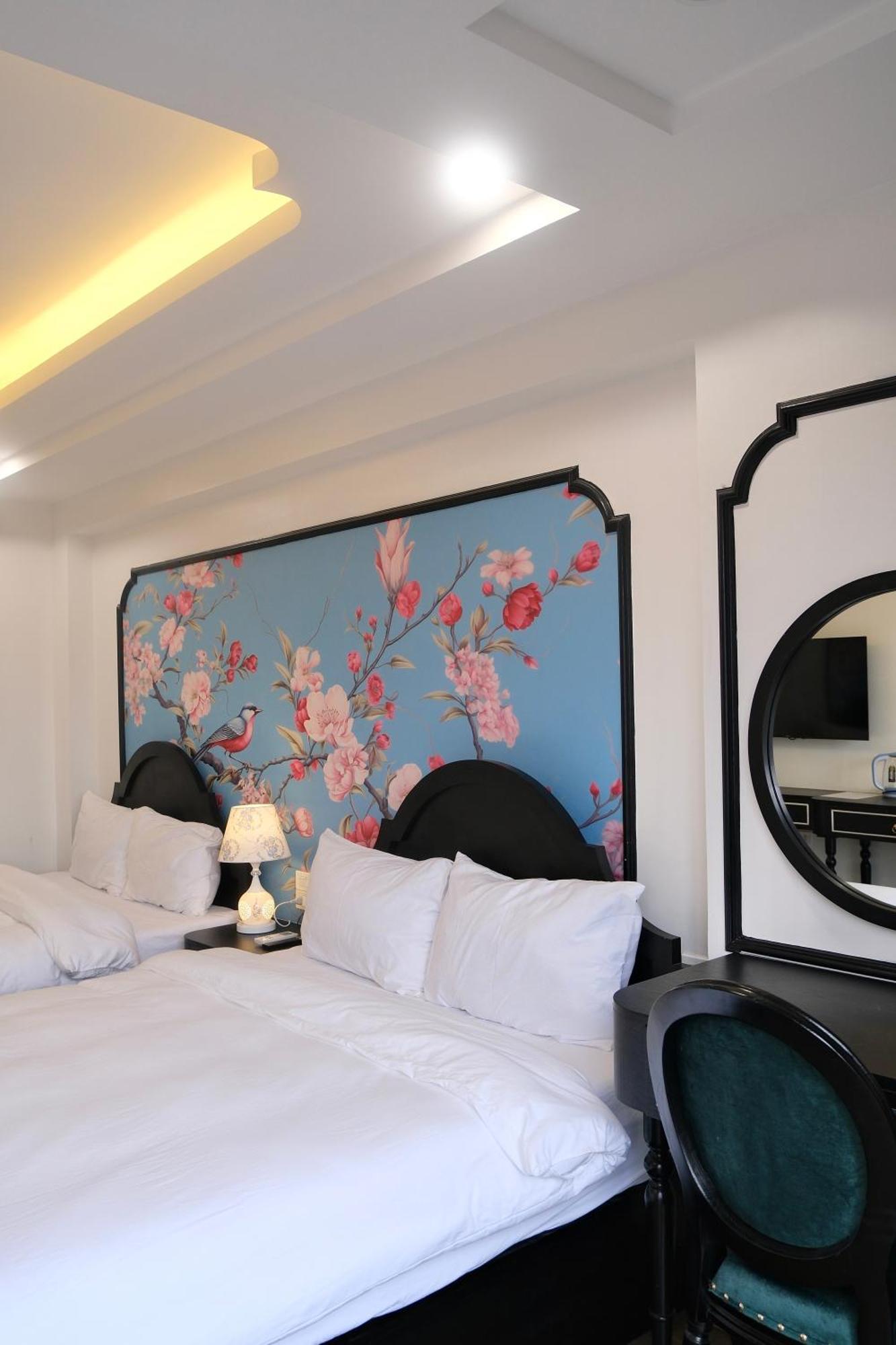 Stella De Boutique 3*