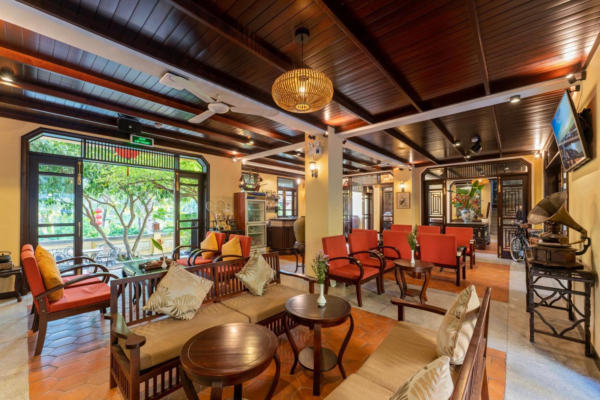 Ahoy Boutique & Hotel 5*