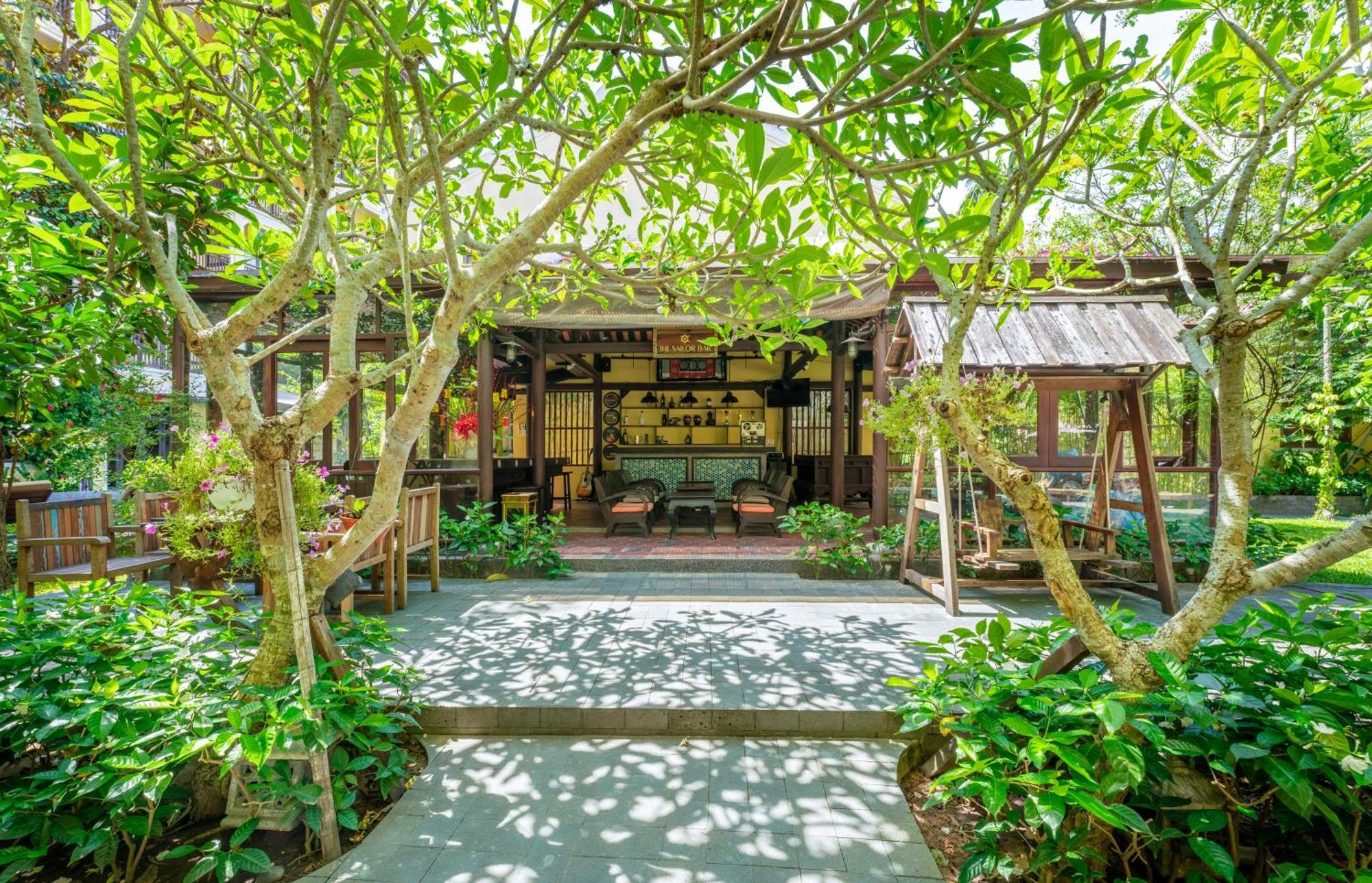 Hotel Ahoy Boutique &