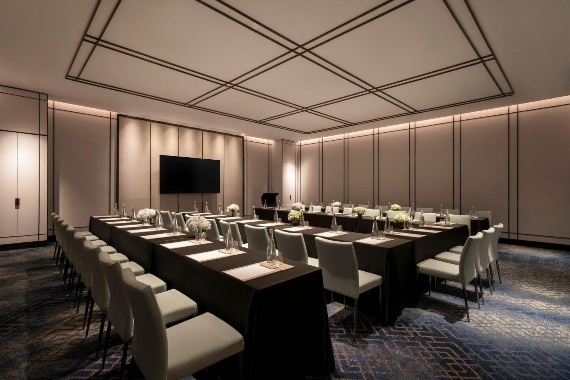 Hotel Intercontinental Halong Bay By Ihg