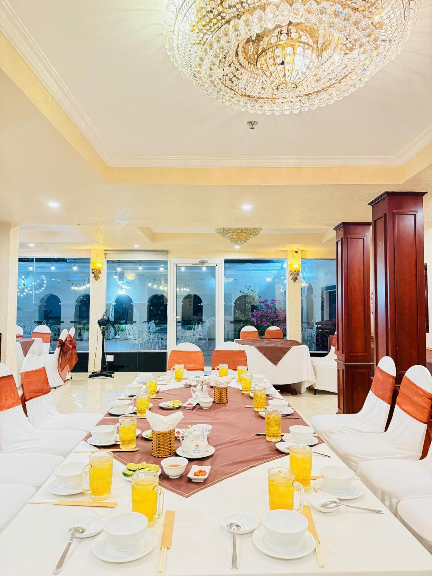 Huong Sen 2 Hotel *