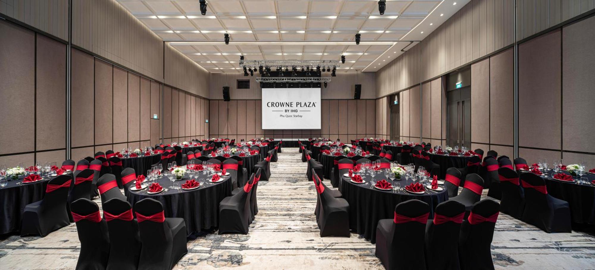 Crowne Plaza Starbay By Ihg Phu Quoc