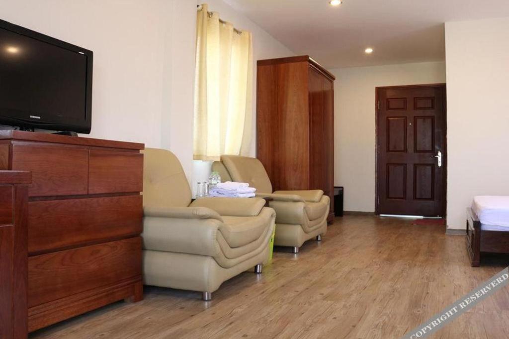 Apec Hotel 3*