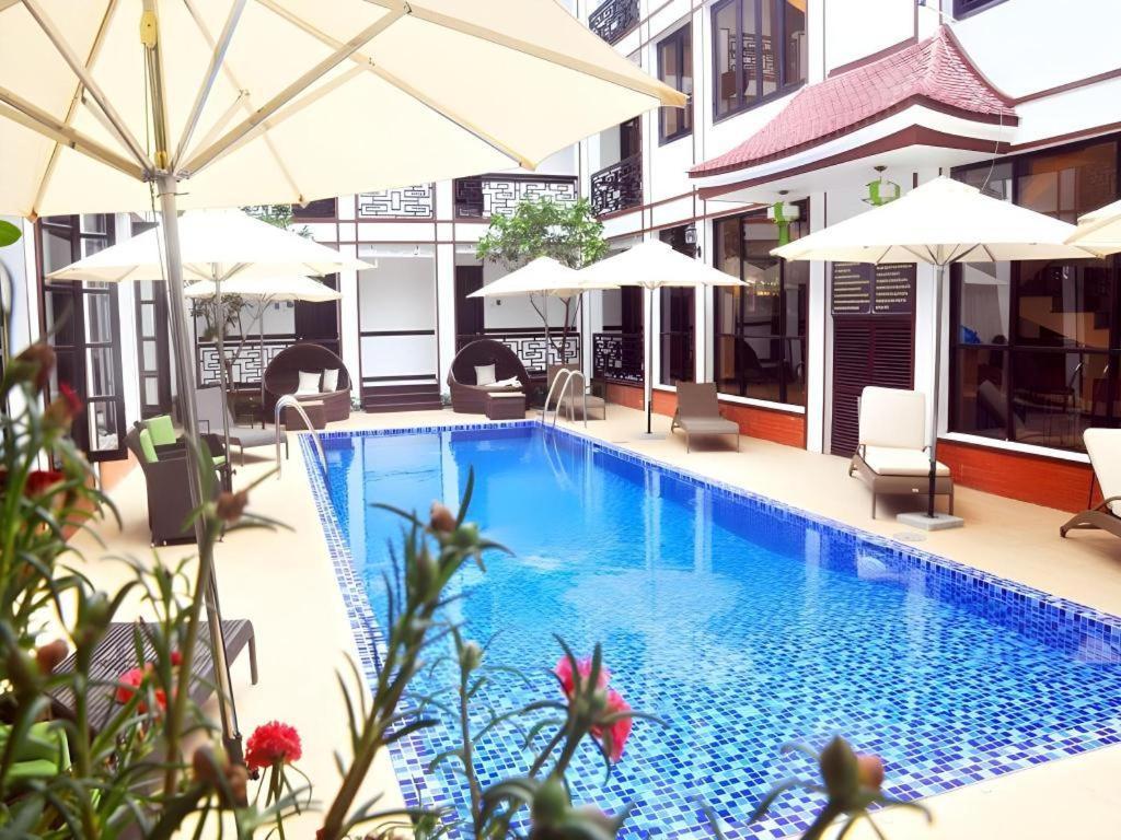 Hotel Vinh Hung 2 2*