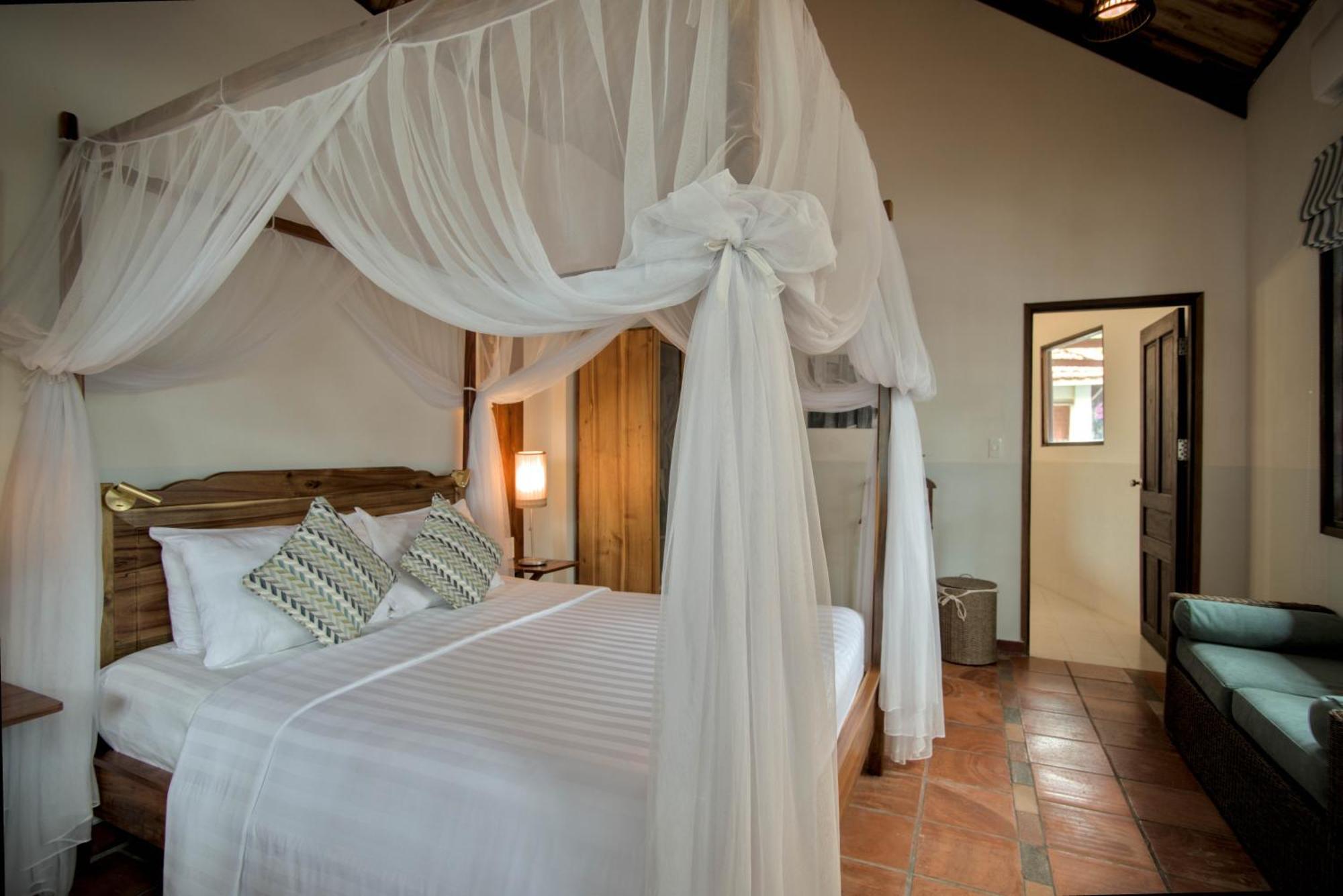 Cassia And Resort