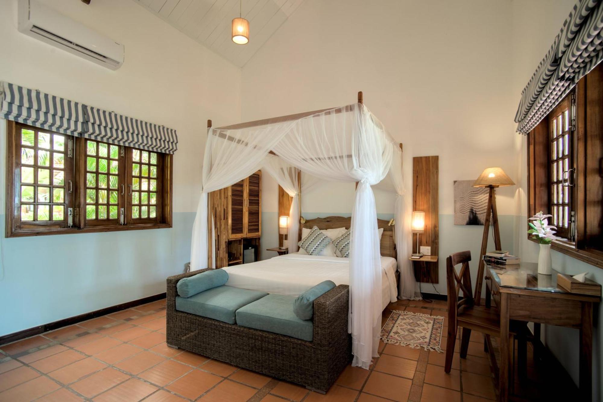 Cassia And Resort