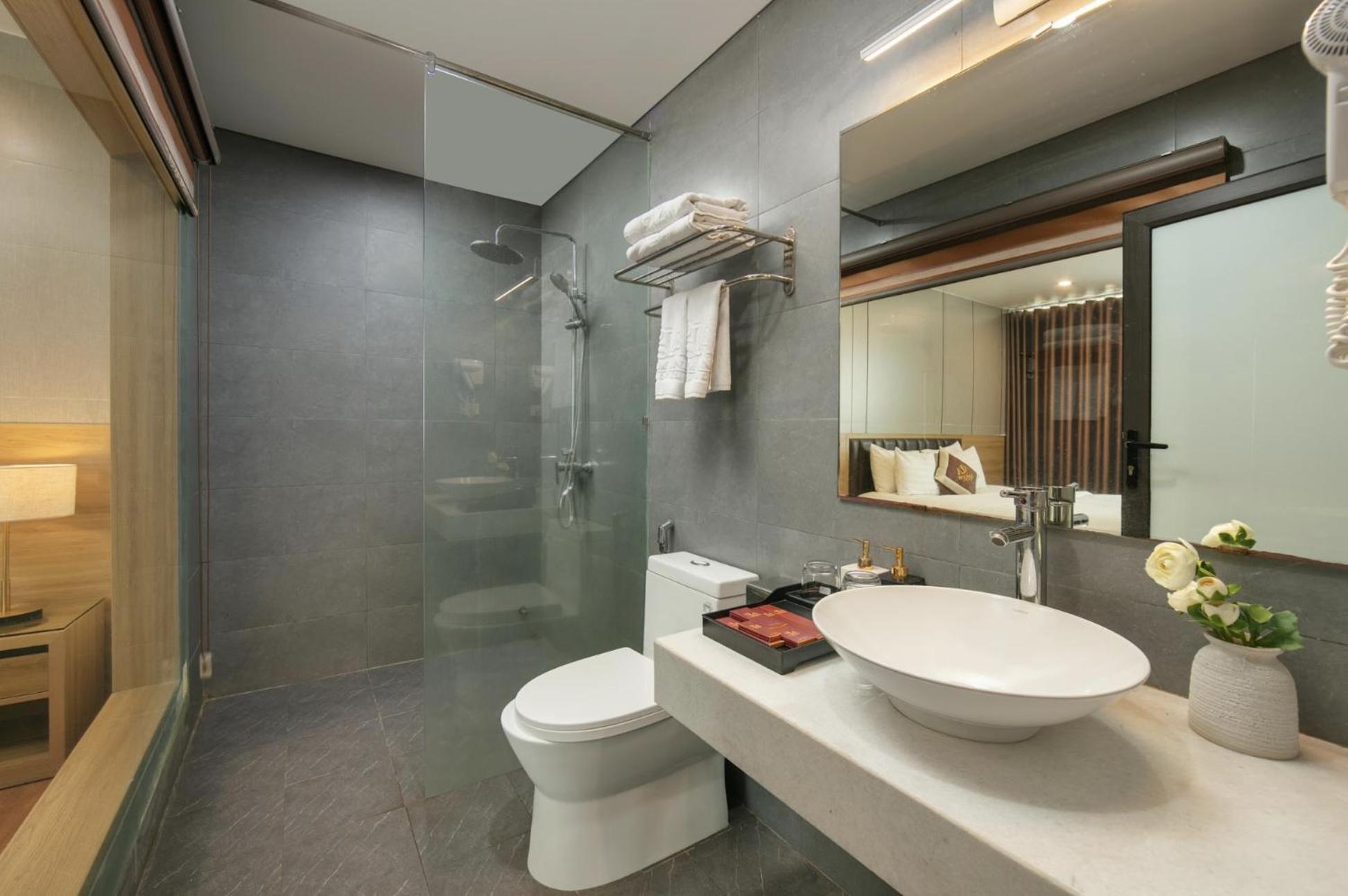 Lam Anh 3 Ngoai Giao Doan Bt5-16 Hotel 3*