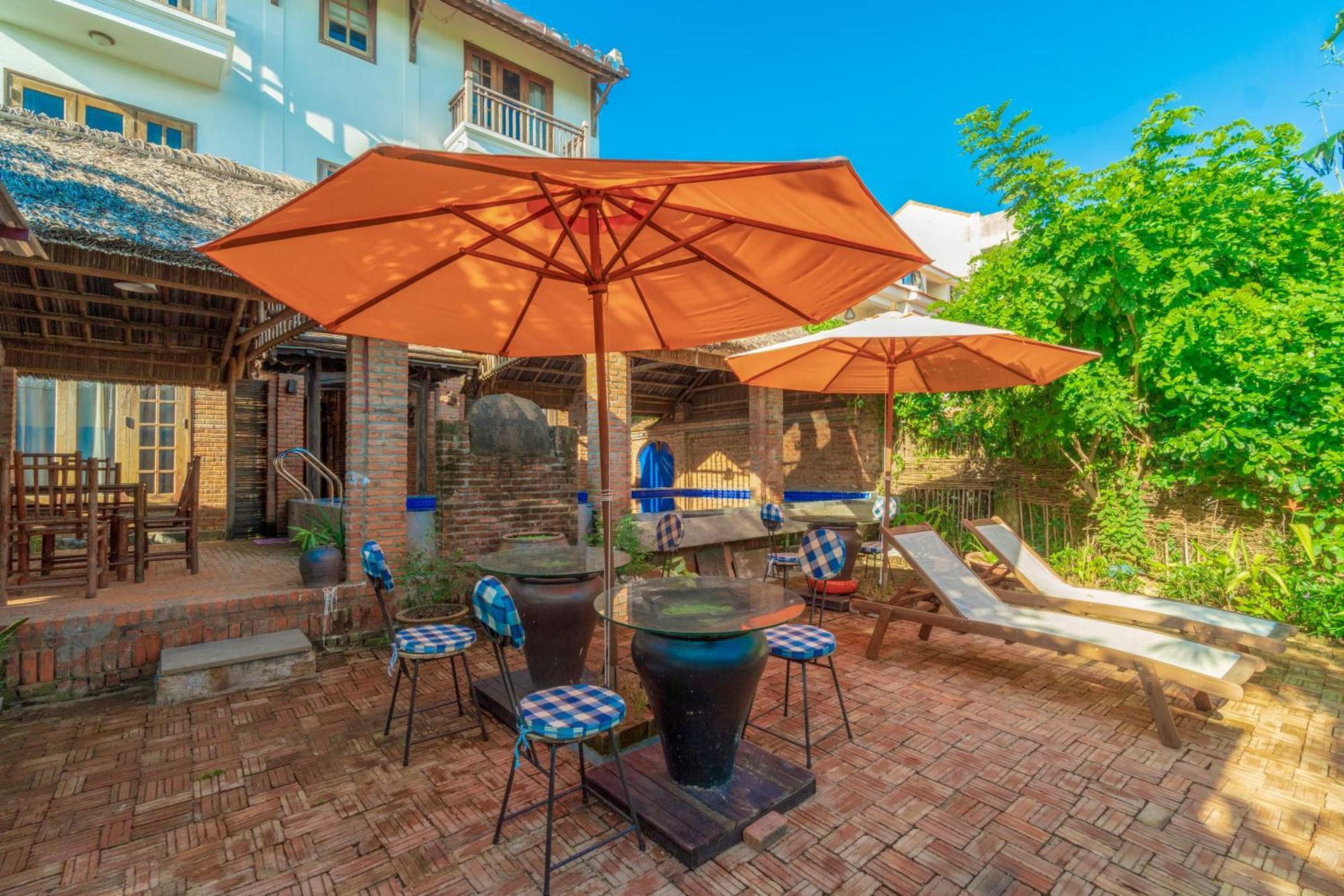 Hotel Calm House Hotel Hoi An 1 2*