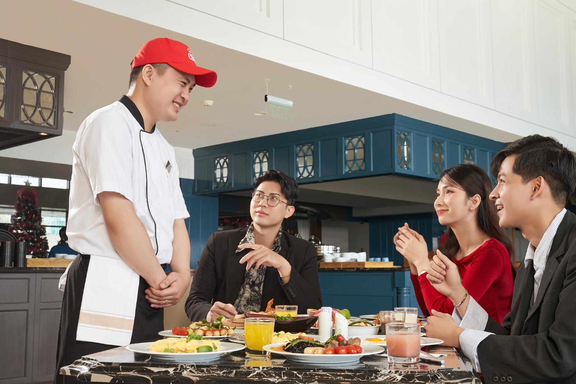 Khách sạn Four Points By Sheraton 5*