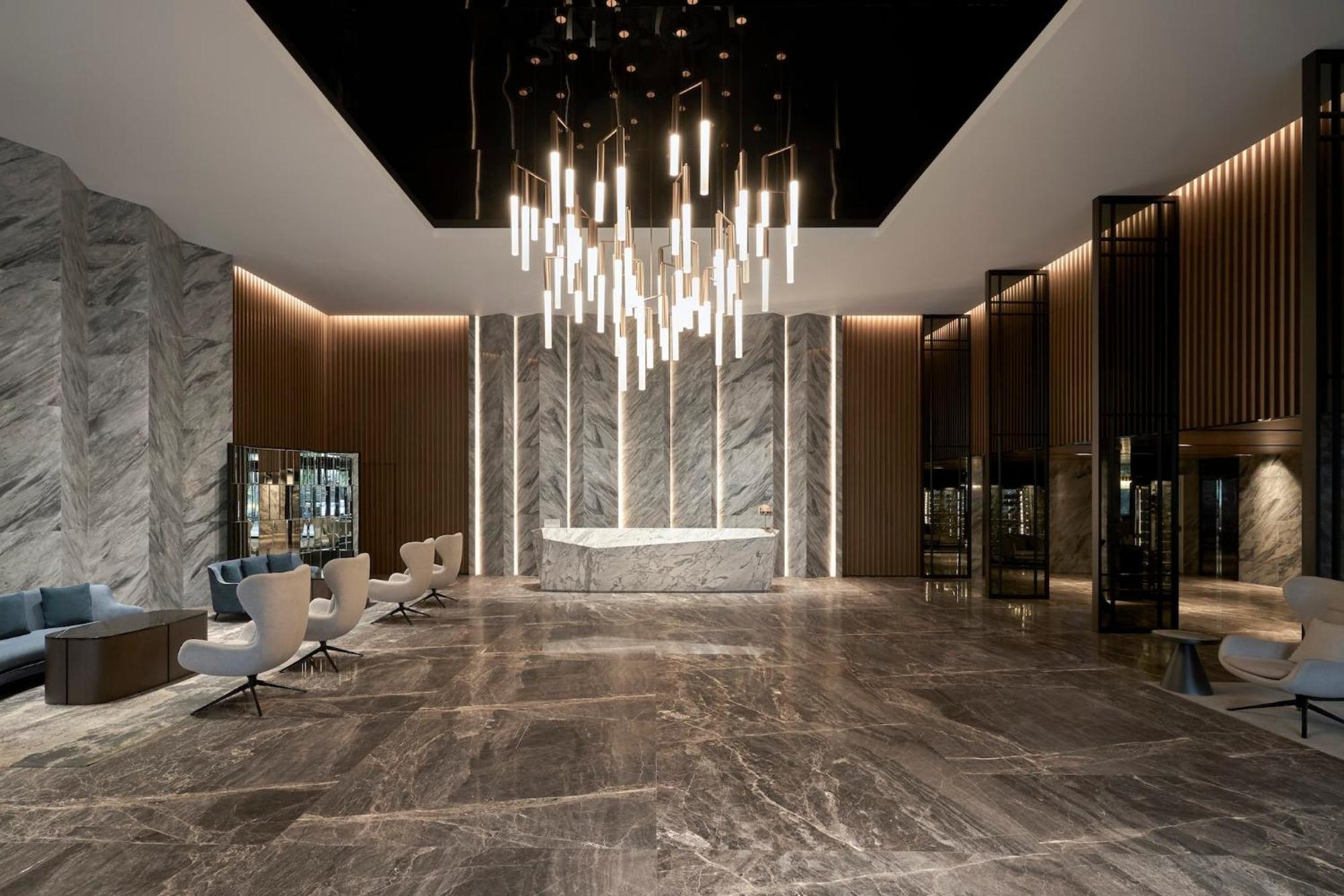 Crowne Plaza Centre By Ihg Hotel