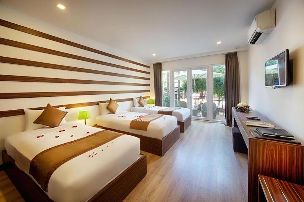 Vinh Hung 2 Hotel