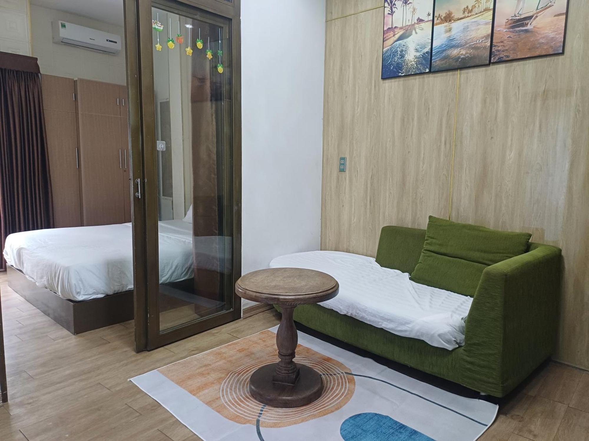 Seashine Apartment *